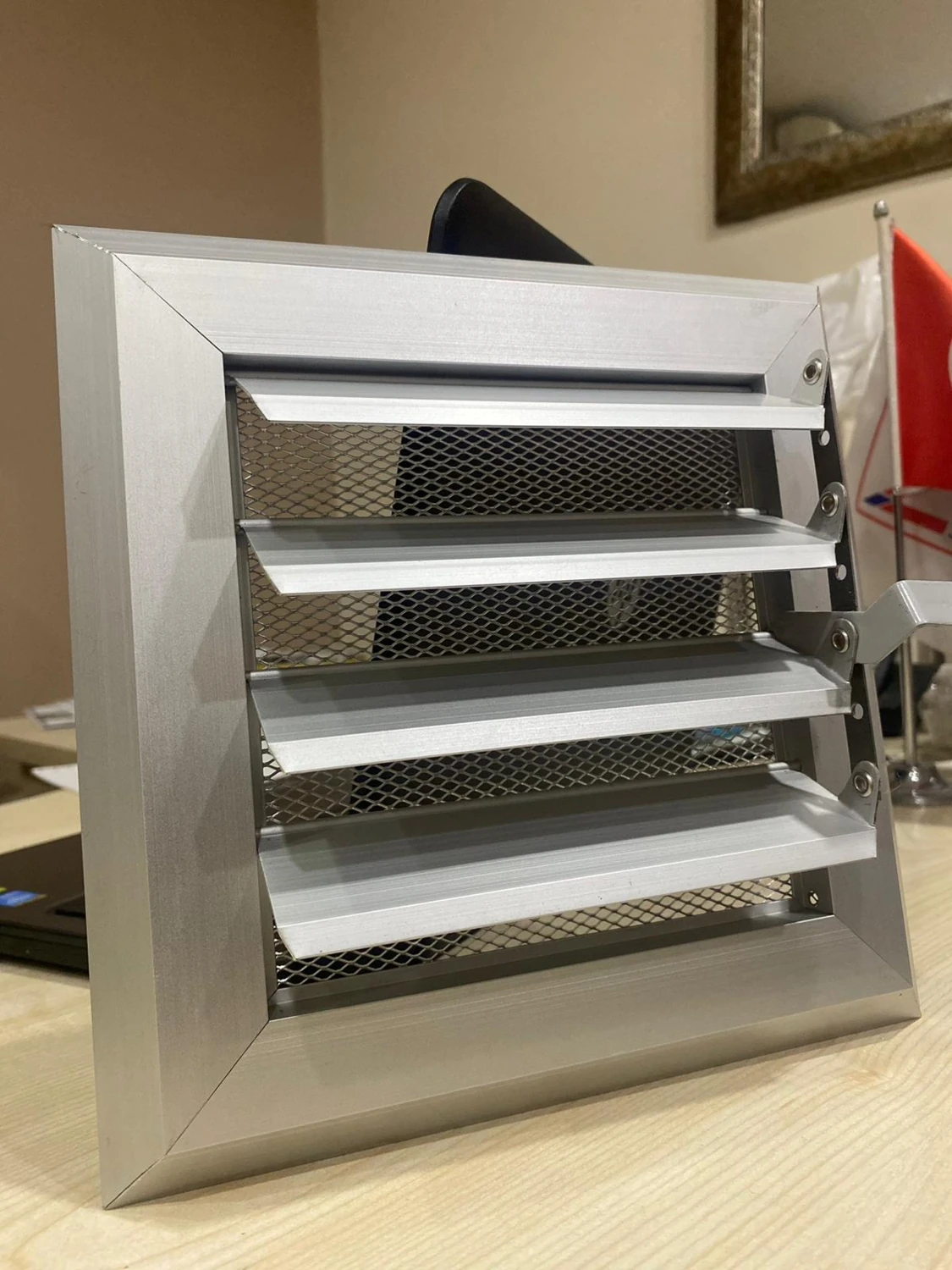 45X56 Alüminyum Menfez Yüzeysel Hareketli Mat Eloksal