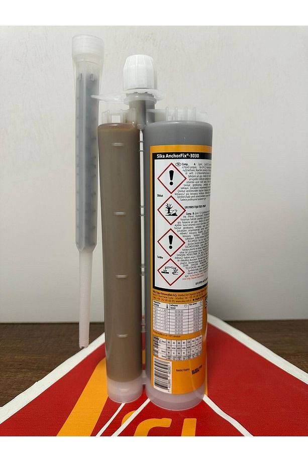 AnchorFix-3030 YÜKSEK PERFORMANSLI, PROFESYONEL EPOKSİ ANKRAJ MALZEMESİ 585ml/870gr Kartuş Gri
