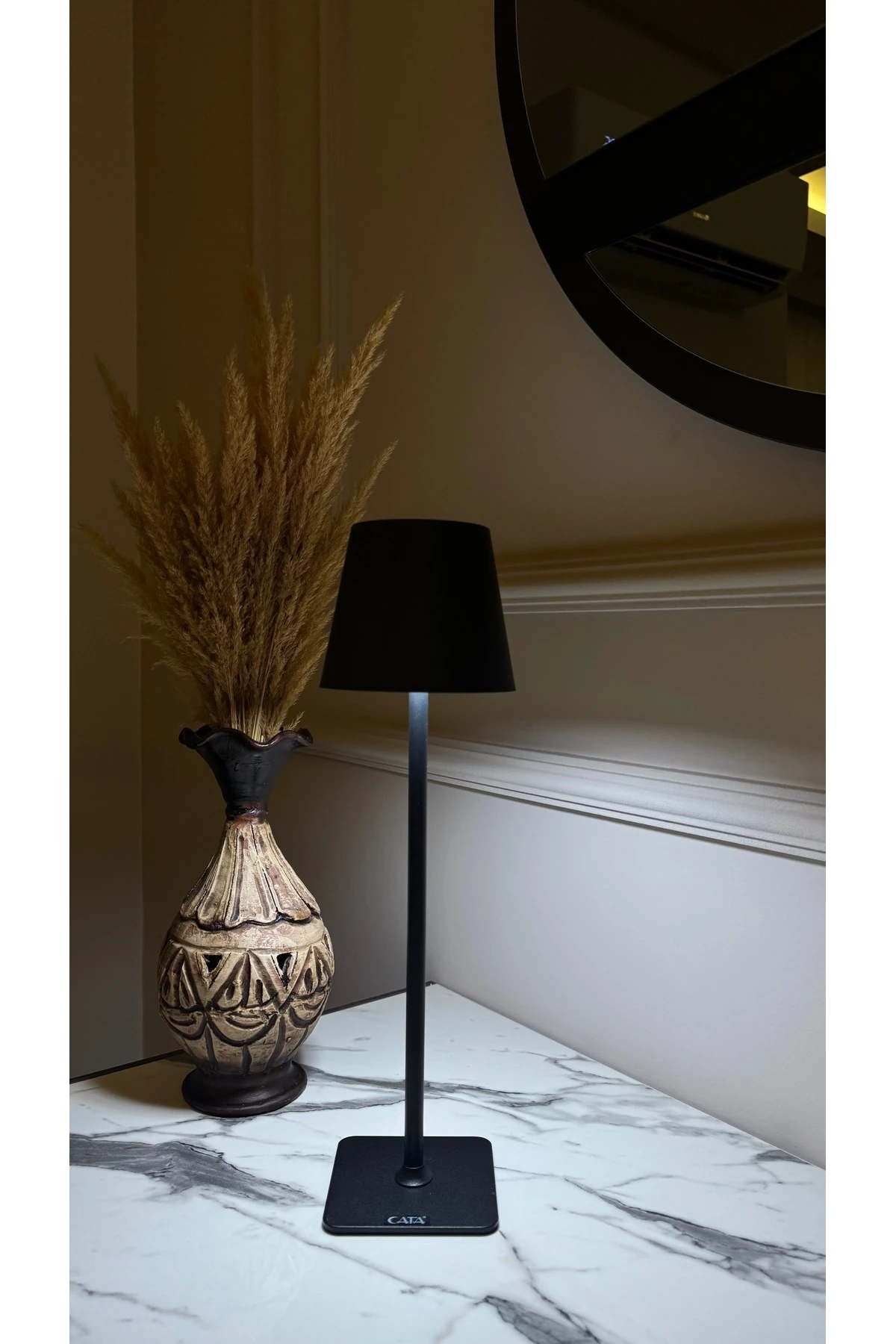 ekim aydınlayma İSTANBUL Şarjlı Masa Lambası Siyah Renk Tek Anahtarla 3 Renk Dokunmatik