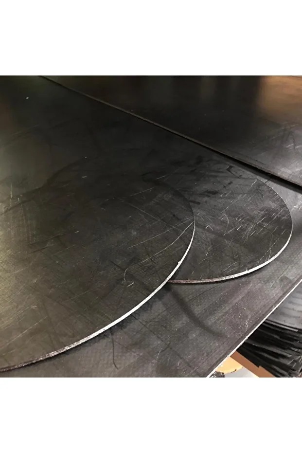 SAF GRAFİT İÇİ PERFORE SAC LEVHA (1500*1500*3,00 mm )