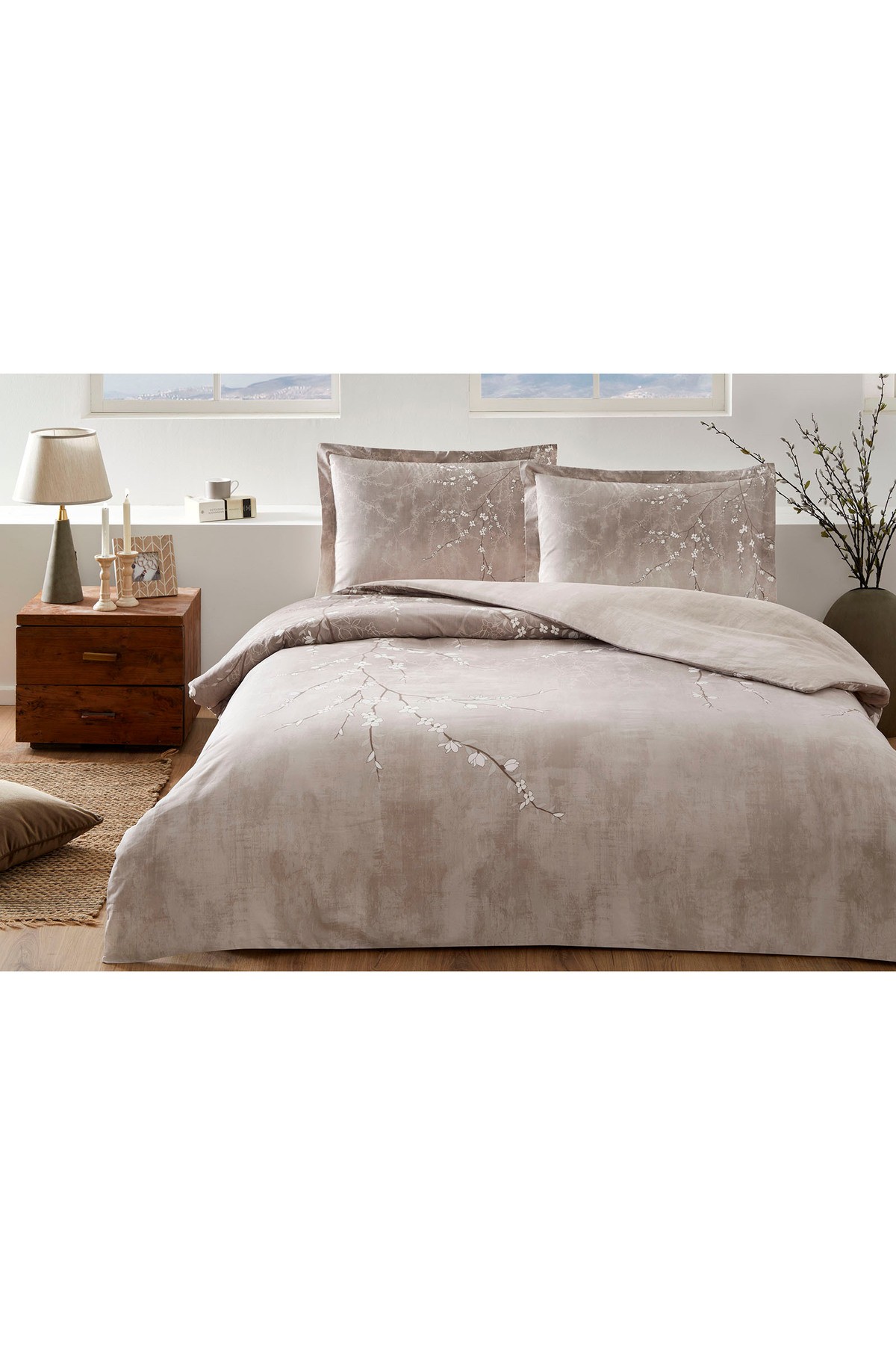 White Sakura King Size Lastikli Çarşaf Nevresim Takımı
