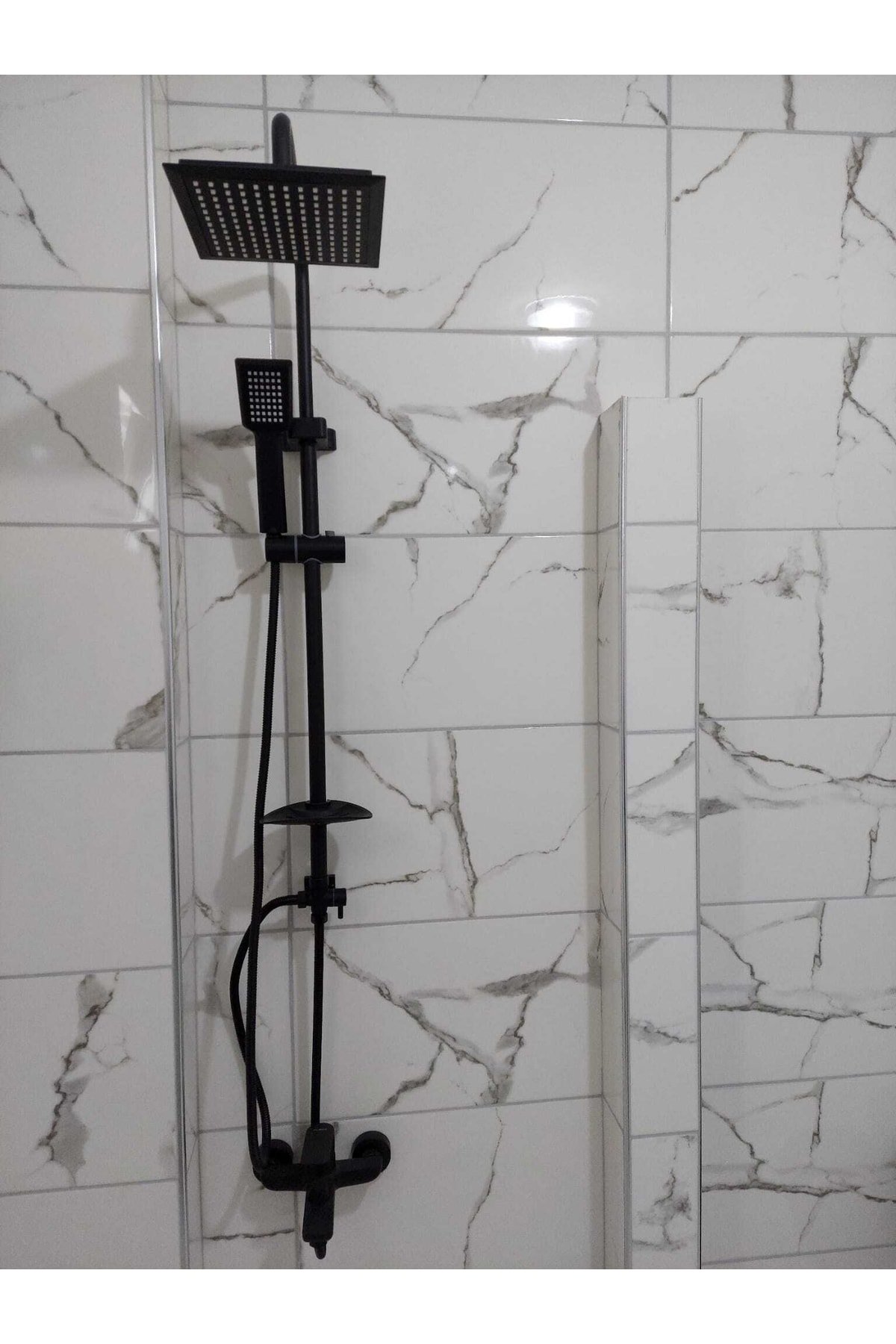 Piano Black Siyah Tepe Yağmurlama Duş Seti Ve Siyah Banyo Bataryası Siyah Robot Duş Seti Siyah Duş