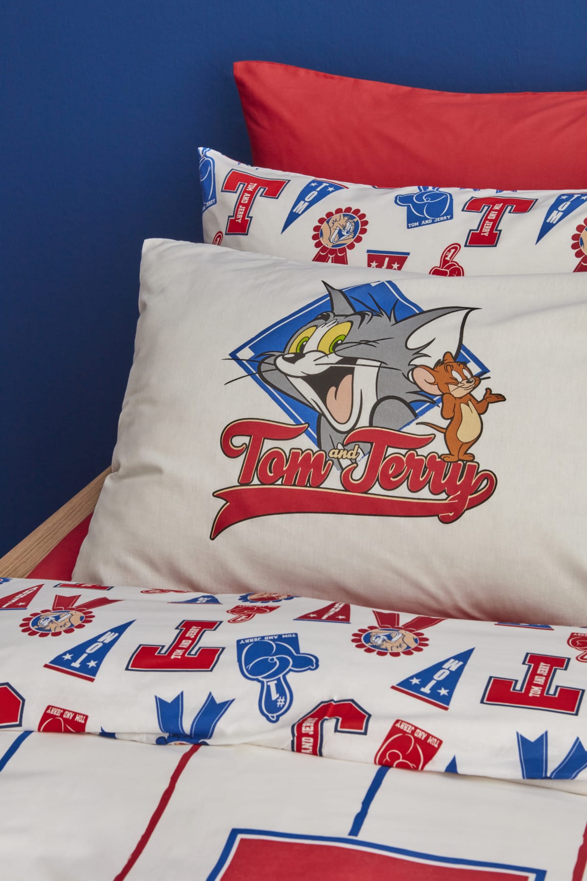 Tom ve Jerry Time To Shool %100 Pamuk Tek Kişilik Nevresim Takımı