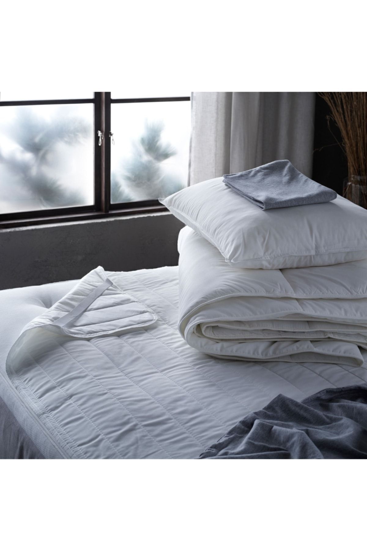 Tek Kişilik Kışlık Yorgan, Beyaz Renk Meridyendukkan 150x200 Cm Dolgu 0yuklu Polyester Lif