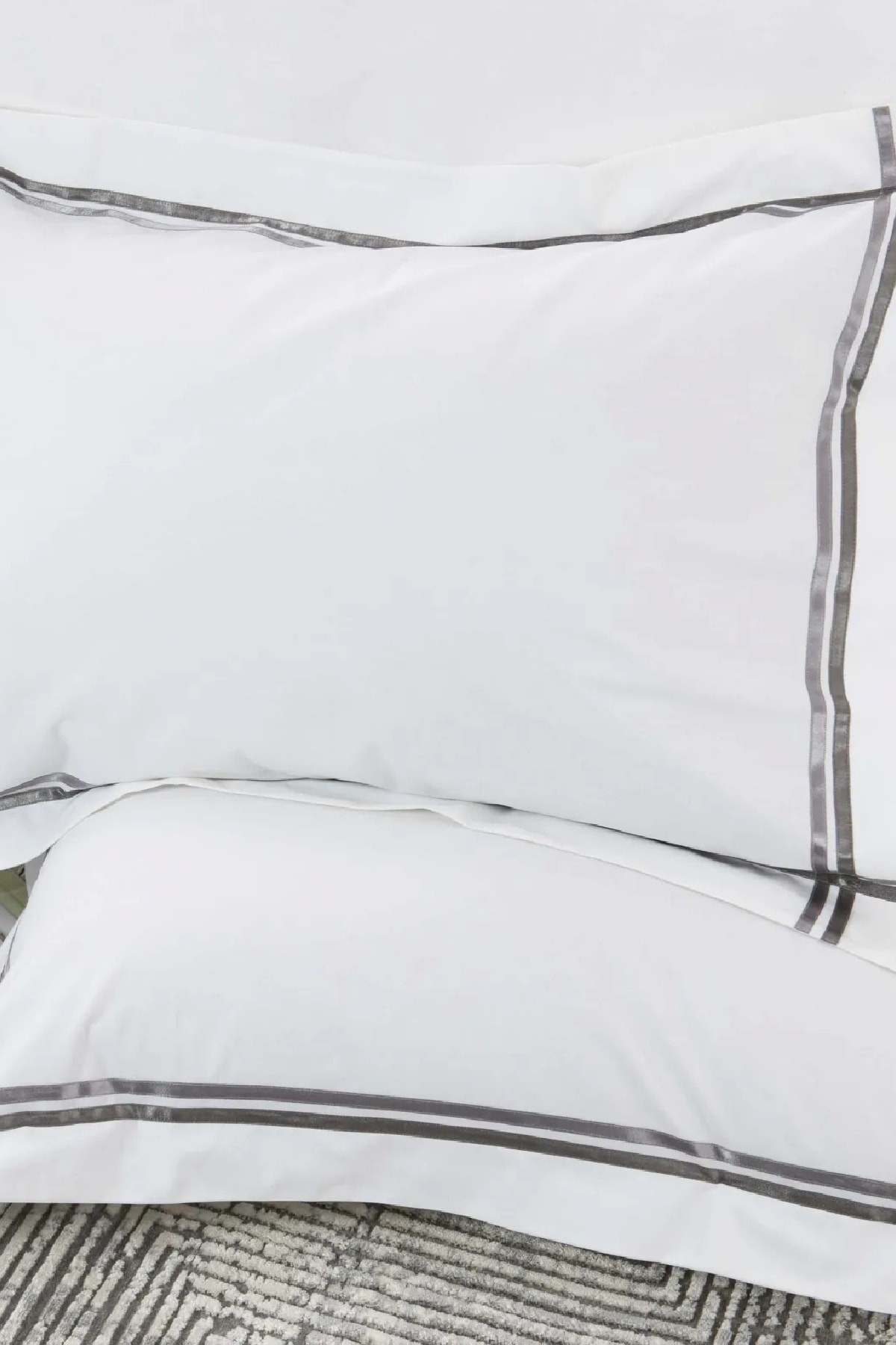 White Collection Valse Gri Saten Şeritli Percale Çift Kişilik Nevresim Takımı