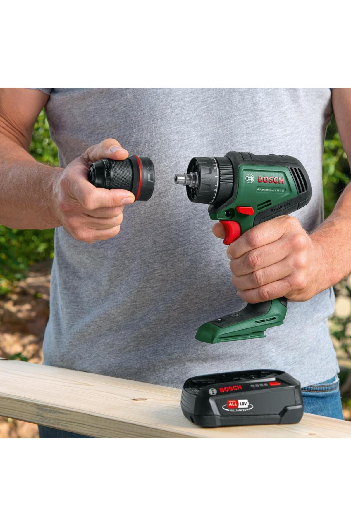 AdvancedImpact 18V-80 QuickSnap Akülü Darbeli Matkap 2x2.5A 06039E2102