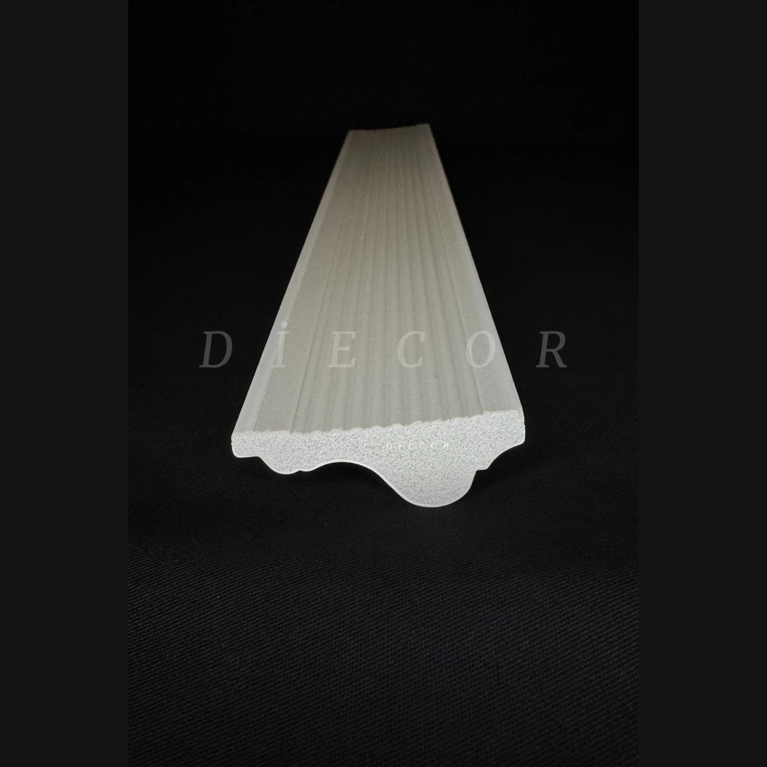 Dekoratif Boyanabilir 20 Adet 6 cm Eğimli Polistren Duvar Çıtası