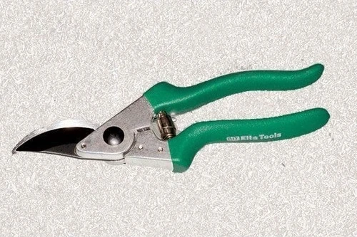 Hafif Tip Bağ Makası 220 mm Ergonomik Tasarım ve Dayanıklı Malzeme ile Üretilmiştir