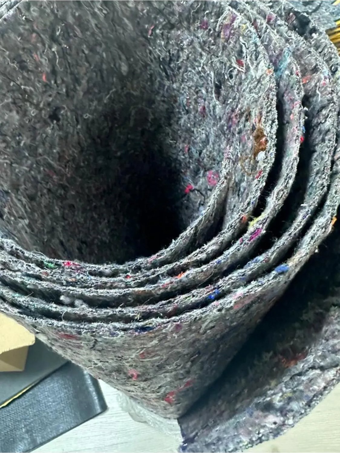 Araç Taban ve Tavan İzolasyon Keçesi 6 mm Kalınlık 200 cm x 600 cm