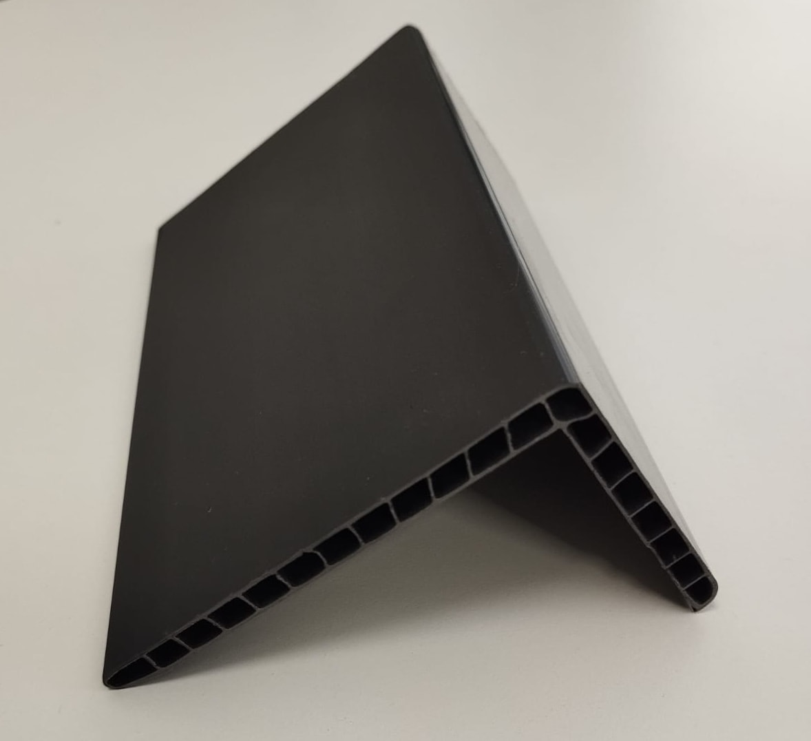 Plastik Köşebent L Profil | Pakette 4 Adet | 60 x 90 mm | Çift Cidar- Yüksek Dayanım