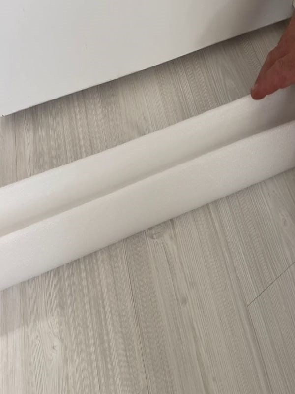 4 Adet Geçmeli Kapı Altı Süngeri Izolasyon Soğuk Hava Kesici Toz Önleyici Beyaz