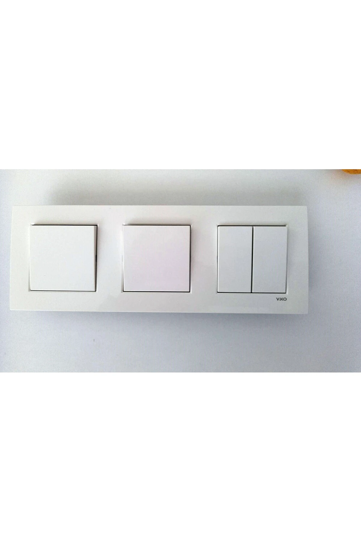 Viko Karre Beyaz  3lü Set Komütatör(ikili Anahtar) + Anahtar + Anahtar