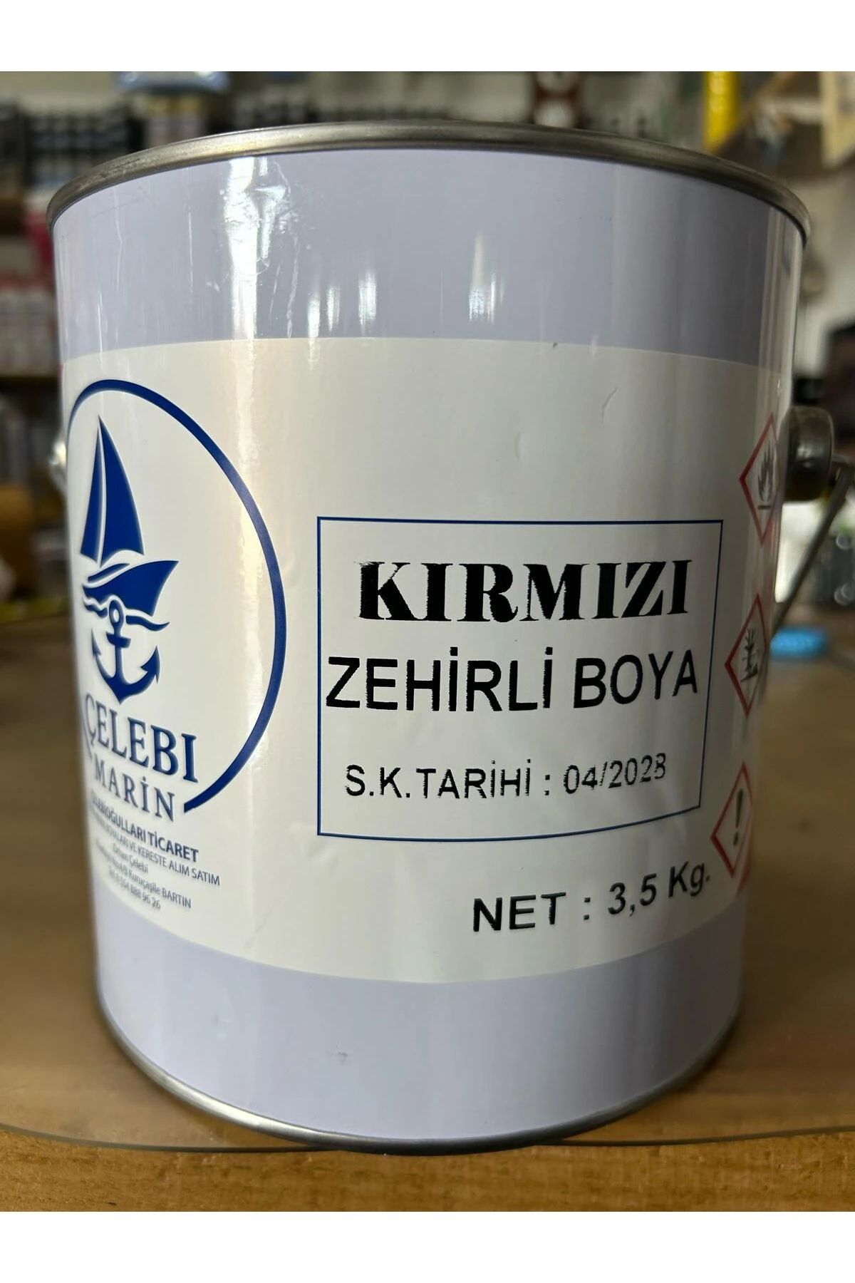 ÇELEBİ MARİN SEZONLUK TEKNE ZEHİRLİ BOYASI KIRMIZI 3.5 KG