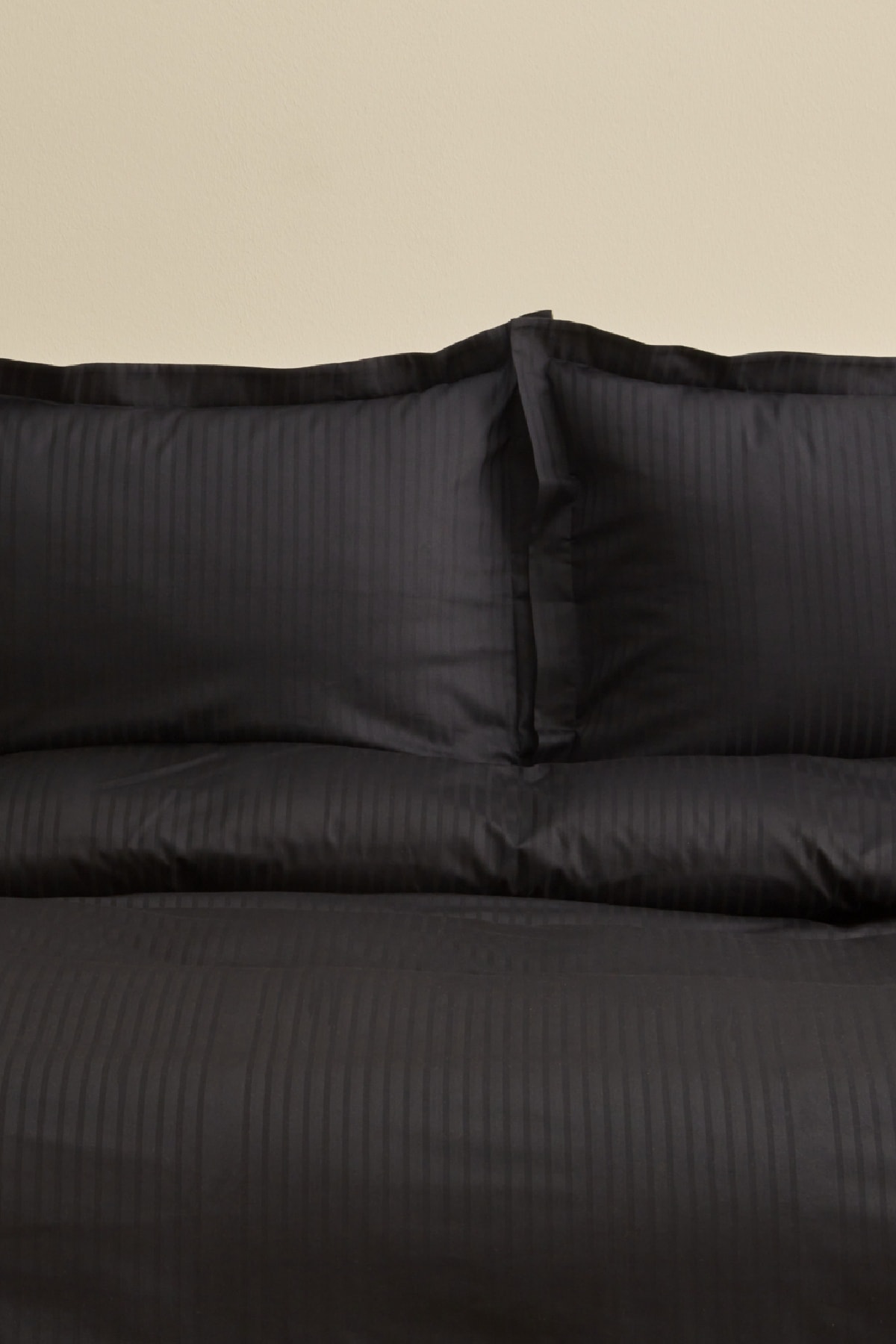 Uniq %100 Pamuk Saten King Size Nevresim Takımı Siyah