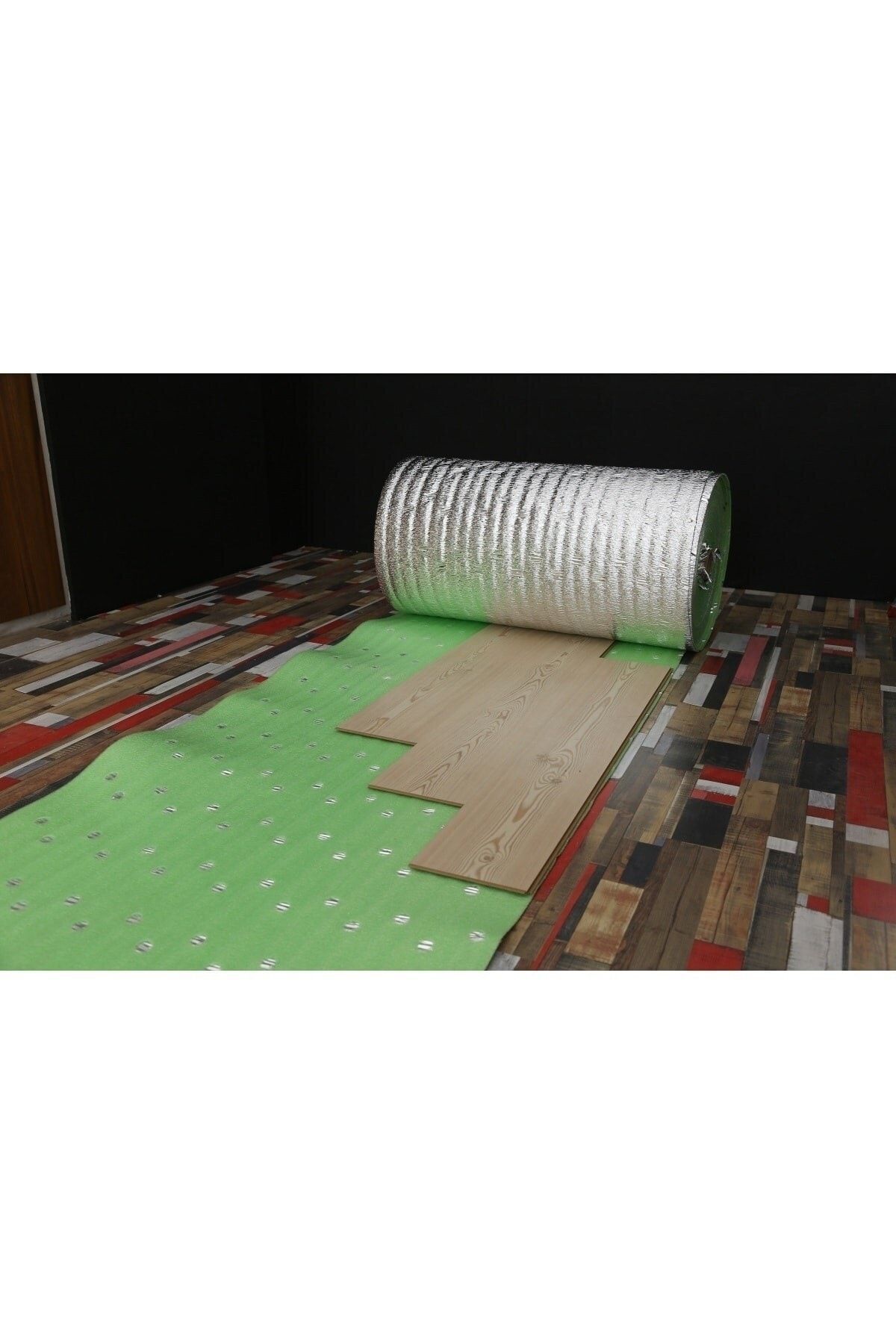 Parke Altı Metalize Delikli Şilte 2 Mm 10 M²