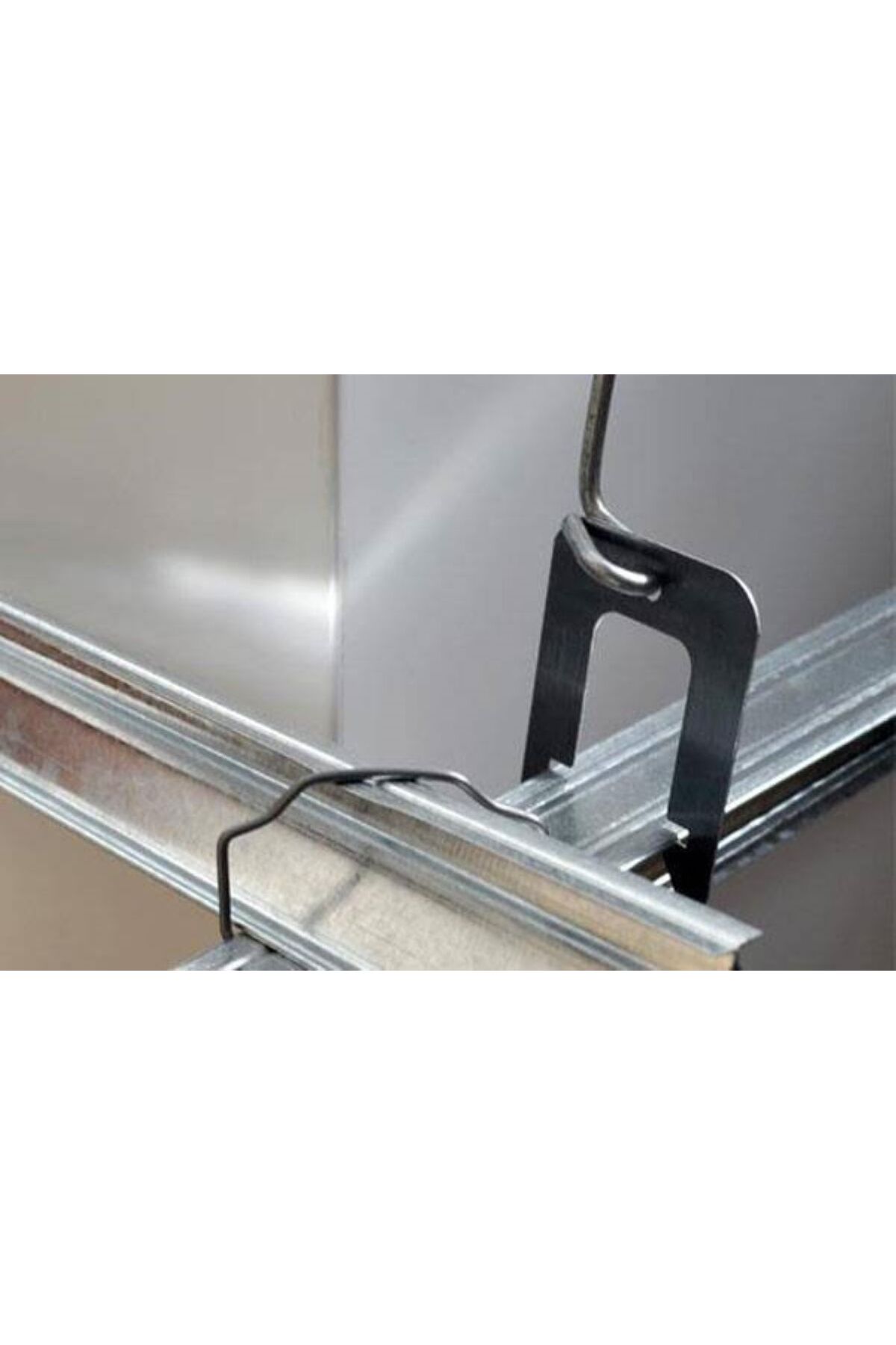 30x30 CLİP-İN METAL ASMA TAVAN TAM TAKIM ALÜMİNYUM SİSTEMİ 2 M2