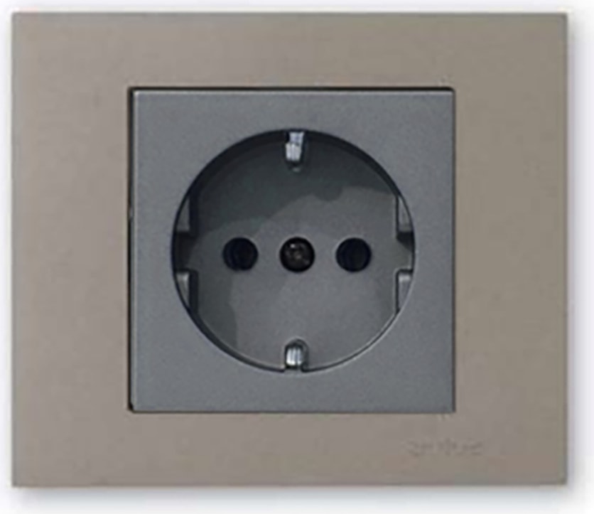 Grano Metalik Topraklı Priz Füme + Antrasit Çerçeve