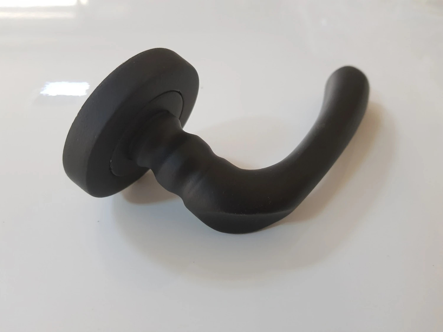 Çelik Kapı Kolu Lale Sağ Basar Siyah