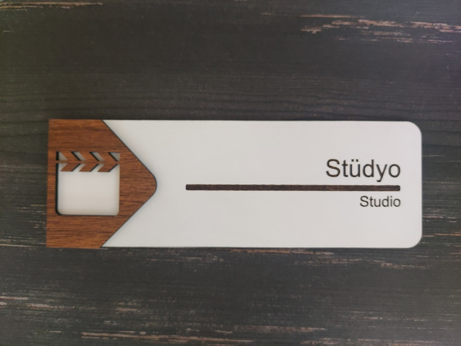 Stüdyo Ofis Oda Kapı İsimliği Yönlendirme Tabelası Levhası Kişiselleştirilebilir