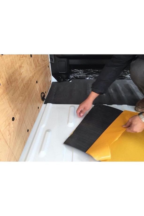 R-flex Levha 6 Mm Yapışkanlı (1 M2)