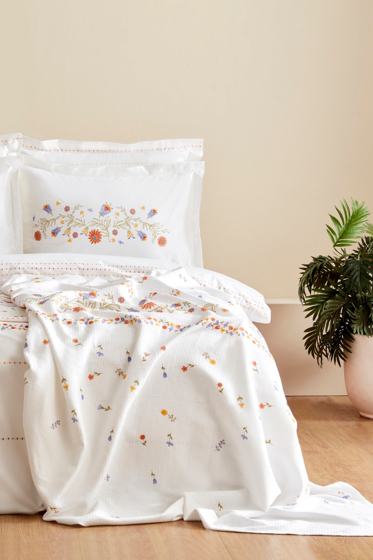 Clarice %100 Pamuk Çift Kişilik Nevresim Pike Takımı Multicolor