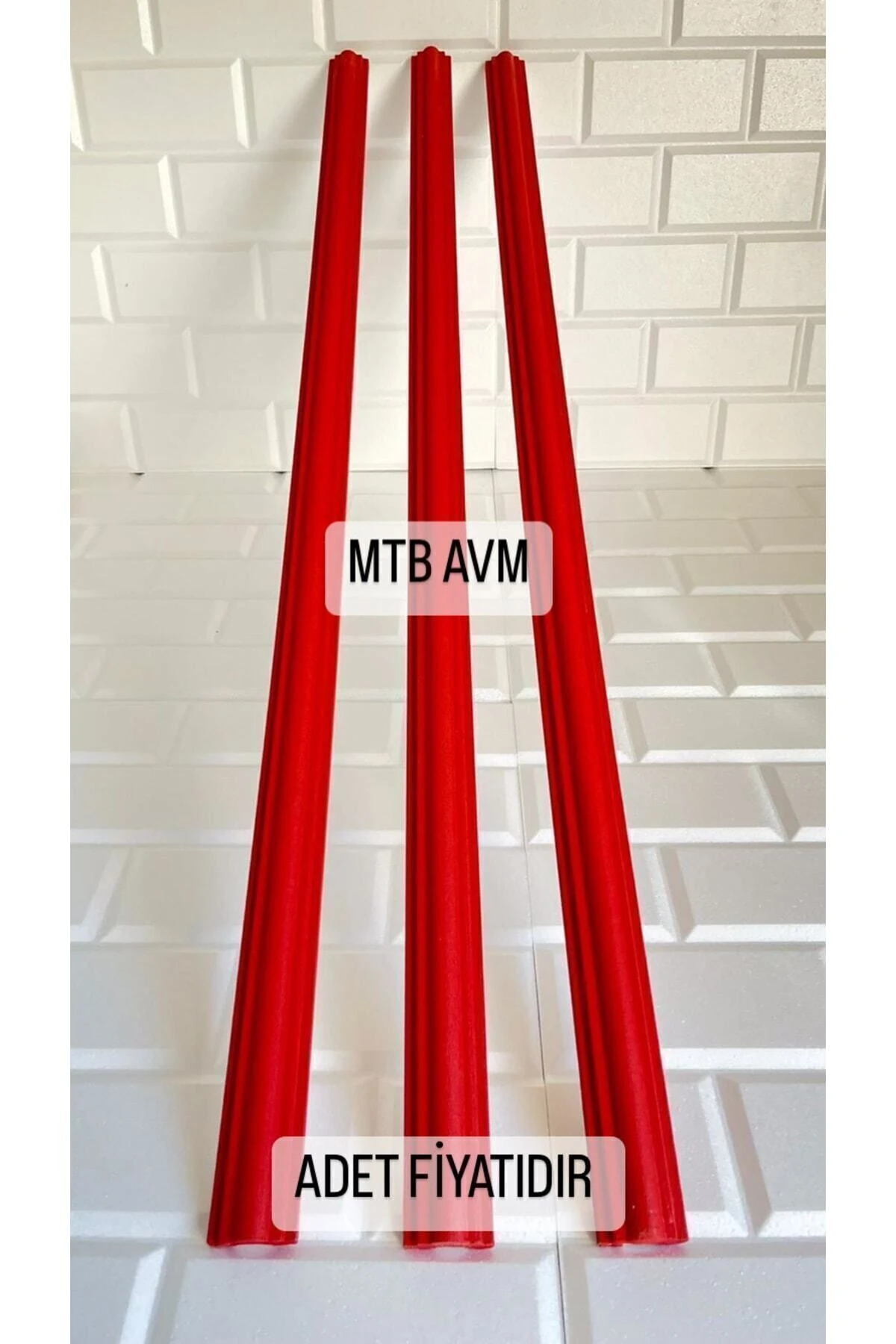 Kırmızı Minella01 Dekoratif Duvar Çıtası Kendinden Yapışkanlı Stropiyer 100 Cm