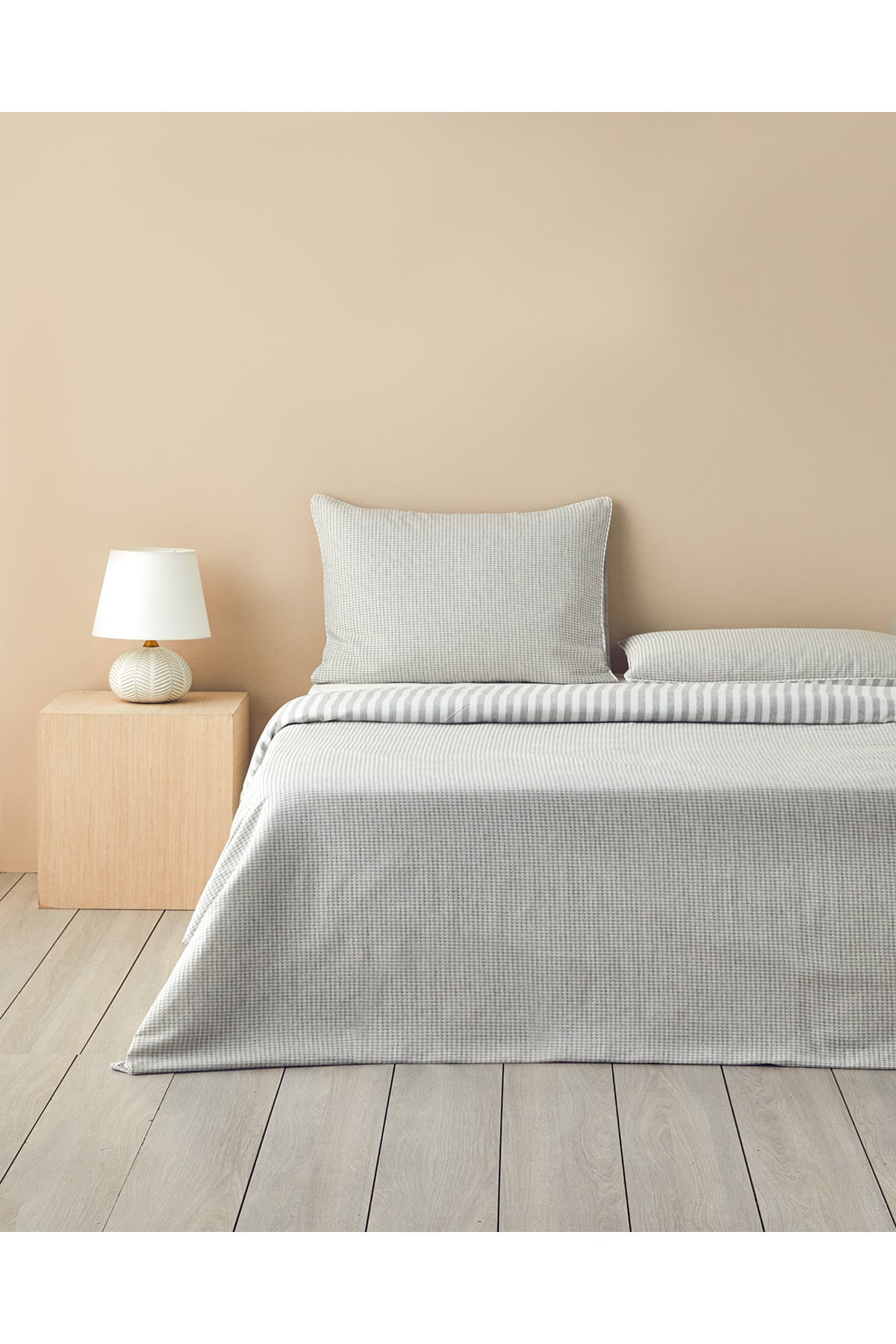 Pure Waffle İpliği Boyalı King Size Nevresim Takımı 240x220 cm Gri