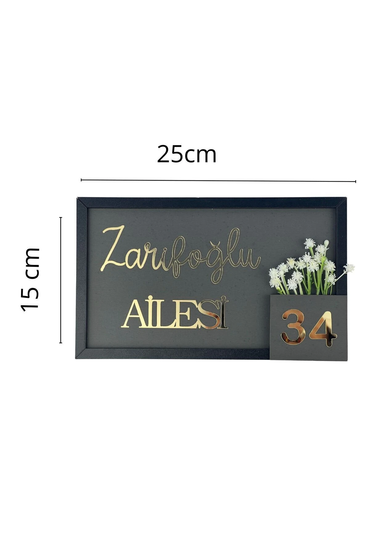 Kişiye Özel Gri Ahşap Çerçeveli Aile İsmi ve Kapı Numarası Tabelası – Dekoratif Kapı Süsü