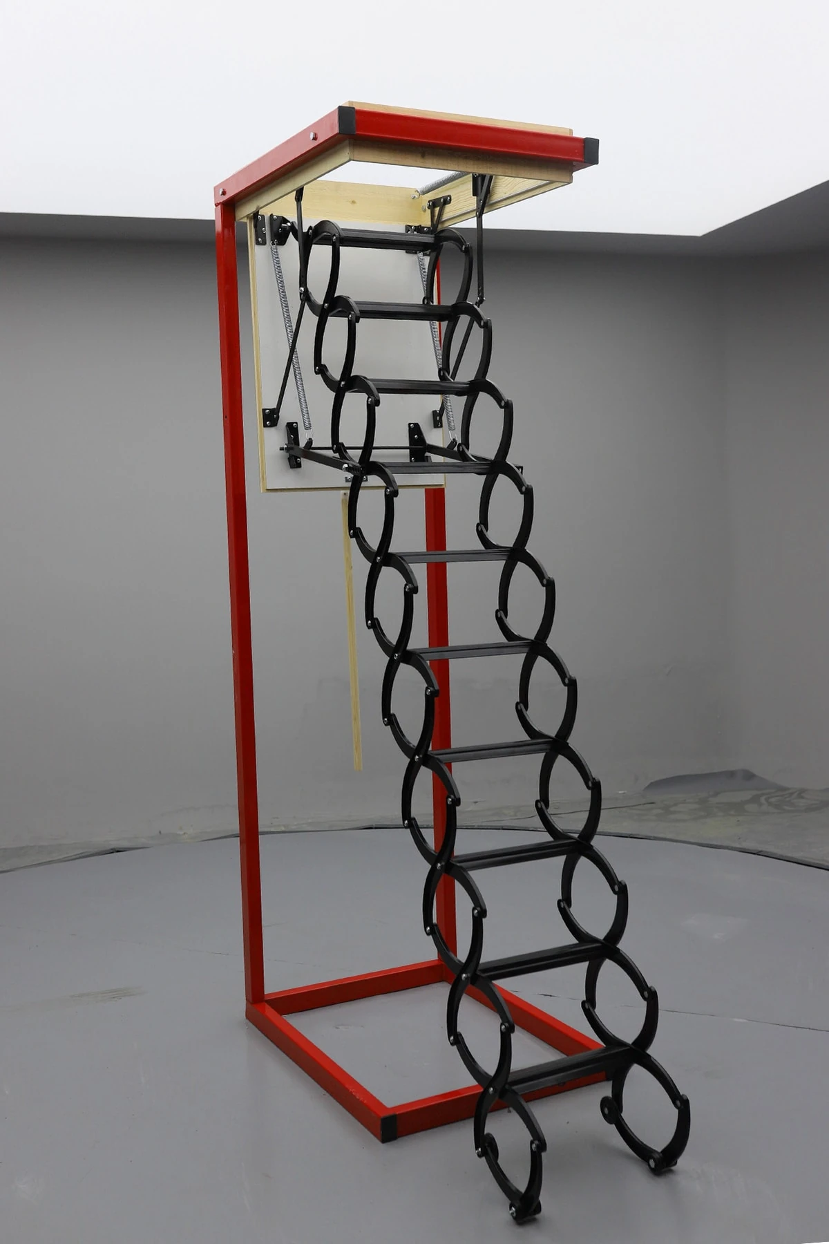 70 Cm X 90 Cm Metal Akordiyon Çatı Merdiveni