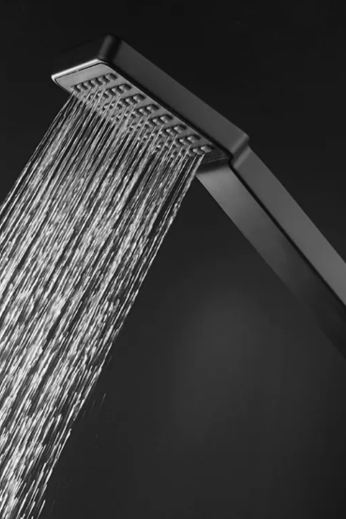 Şık Siyah El Duşu ve Banyo Fiskiyesi, Zarif Tasarım, Kaliteli ve Dayanıklı