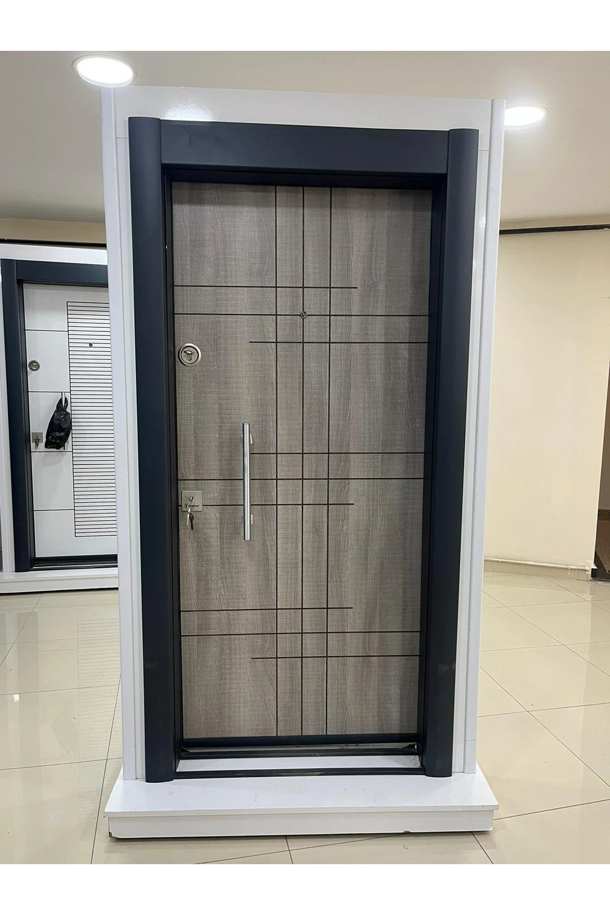 Çelik Kapı, Antrasit Gri Renk Çelik Kapı, Statik Kasa, Daire Kapısı, Tırnaklı , Sol Açılım