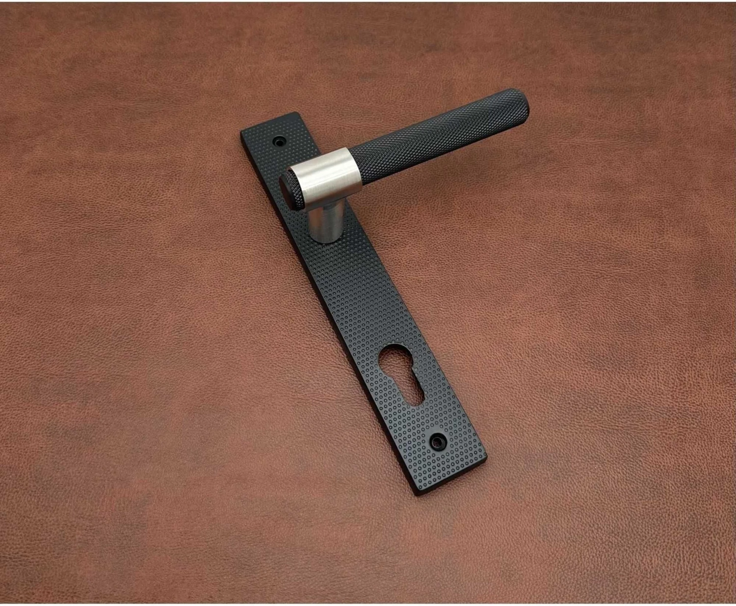 Punch Mat Siyah Inox Lüx Aynalı Yale Çelik Kapı Kolu Sağ Basar Tek Yön