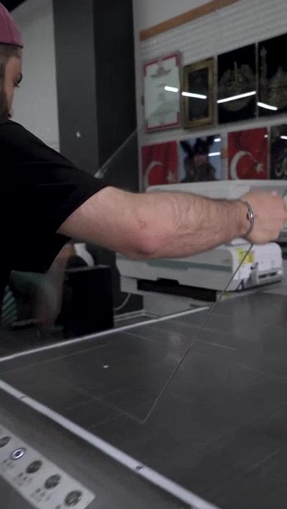 Özel Tasarım 4m Tamperli Uv Baskı Kırılımaz Cam Tablo Full Hd Ağaç,deniz,manzara