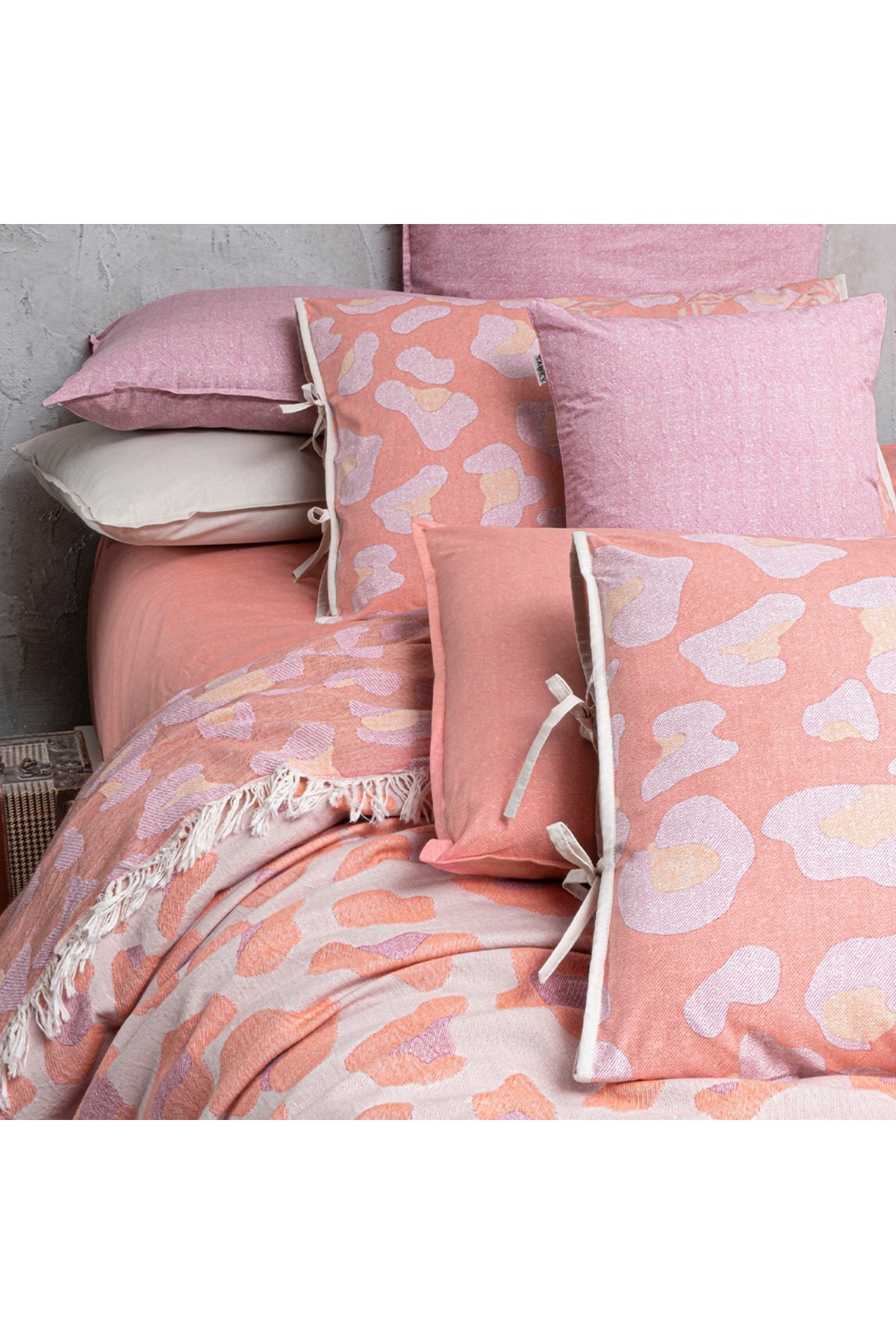 Tivoli Pembe Çift Kişilik Pike Takımı