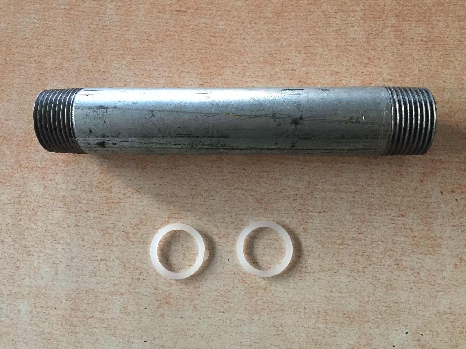 Su Saati Ara Borusu Galvaniz 19 cm Contalı