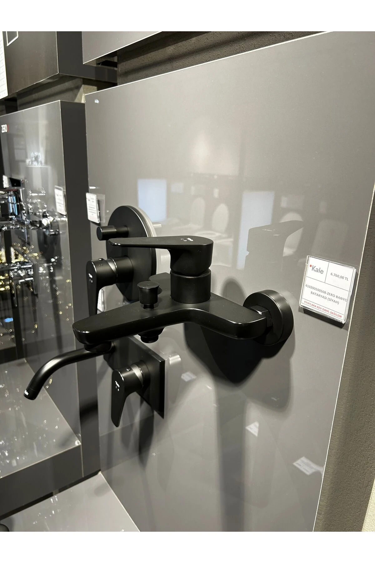 ZERO SİYAH BANYO BATARYASI VE TEMA 53243-2M