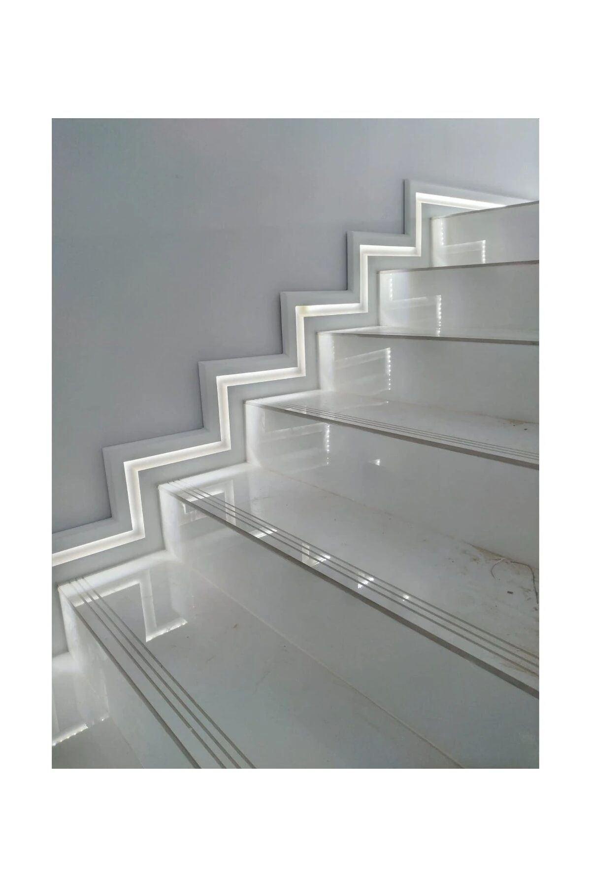 Yalı Serisi Lake Beyaz Led Kanallı Model Ledli 12cm Pvc Süpürgelik