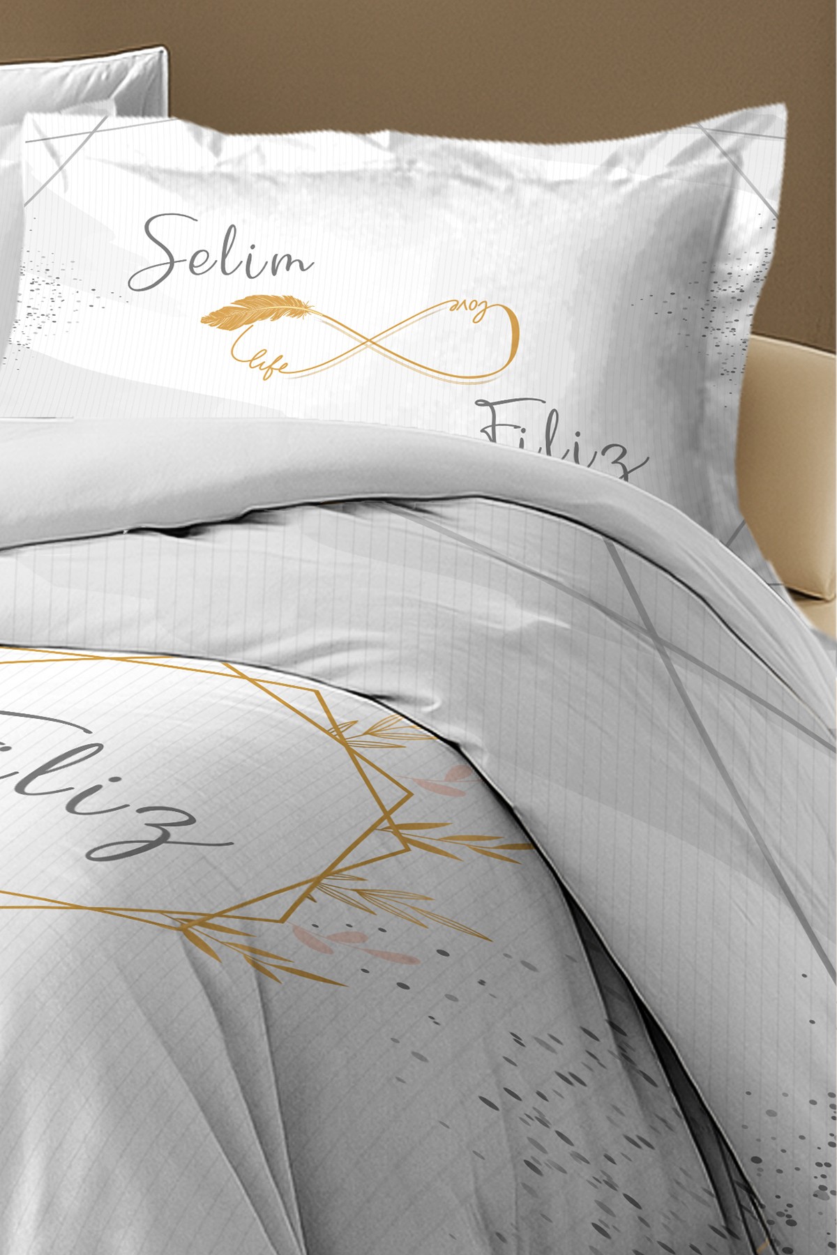 KİŞİYE ÖZEL %100 Pamuk Nevresim Takımı – Gold İnvinity Tasarımlı İsim & Evlilik Tarihi