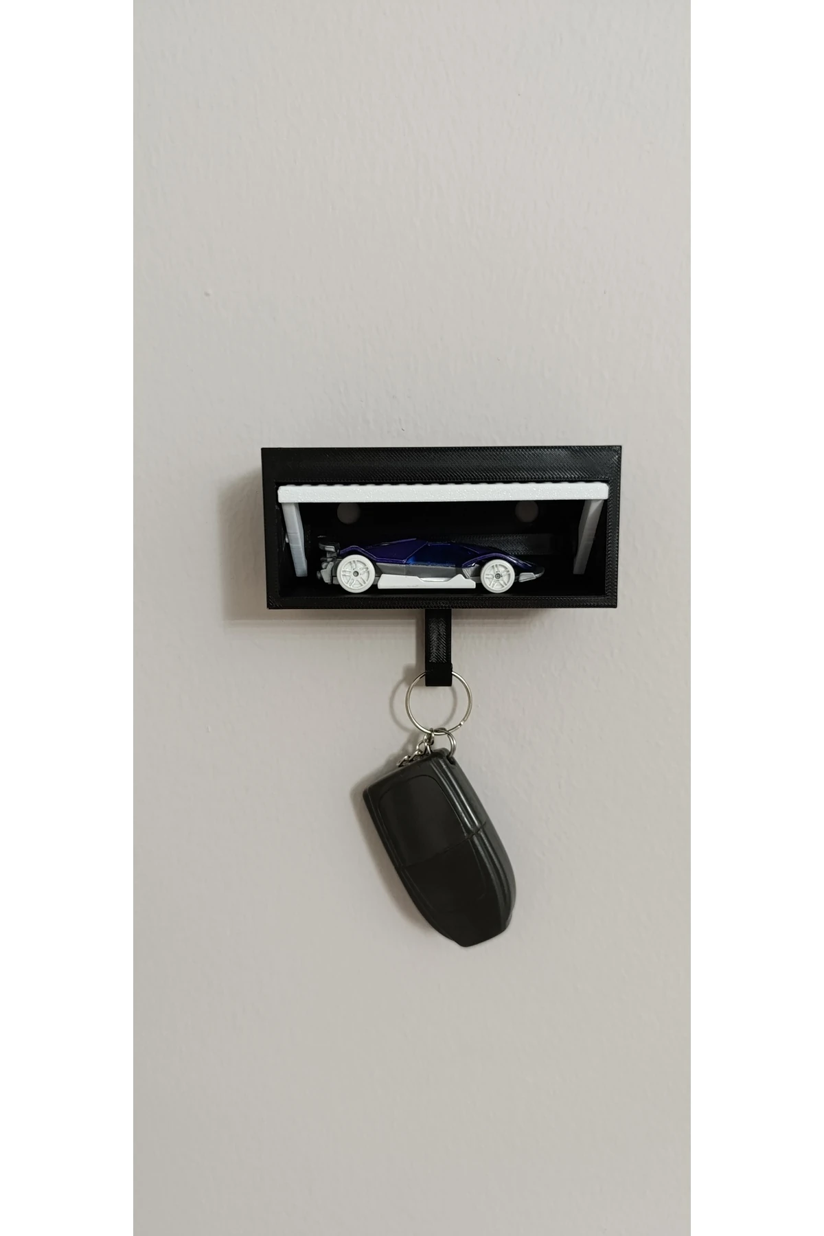 Anahtar askılığı, araba anahtarlık duvar askısı ( araba dahil değildir)