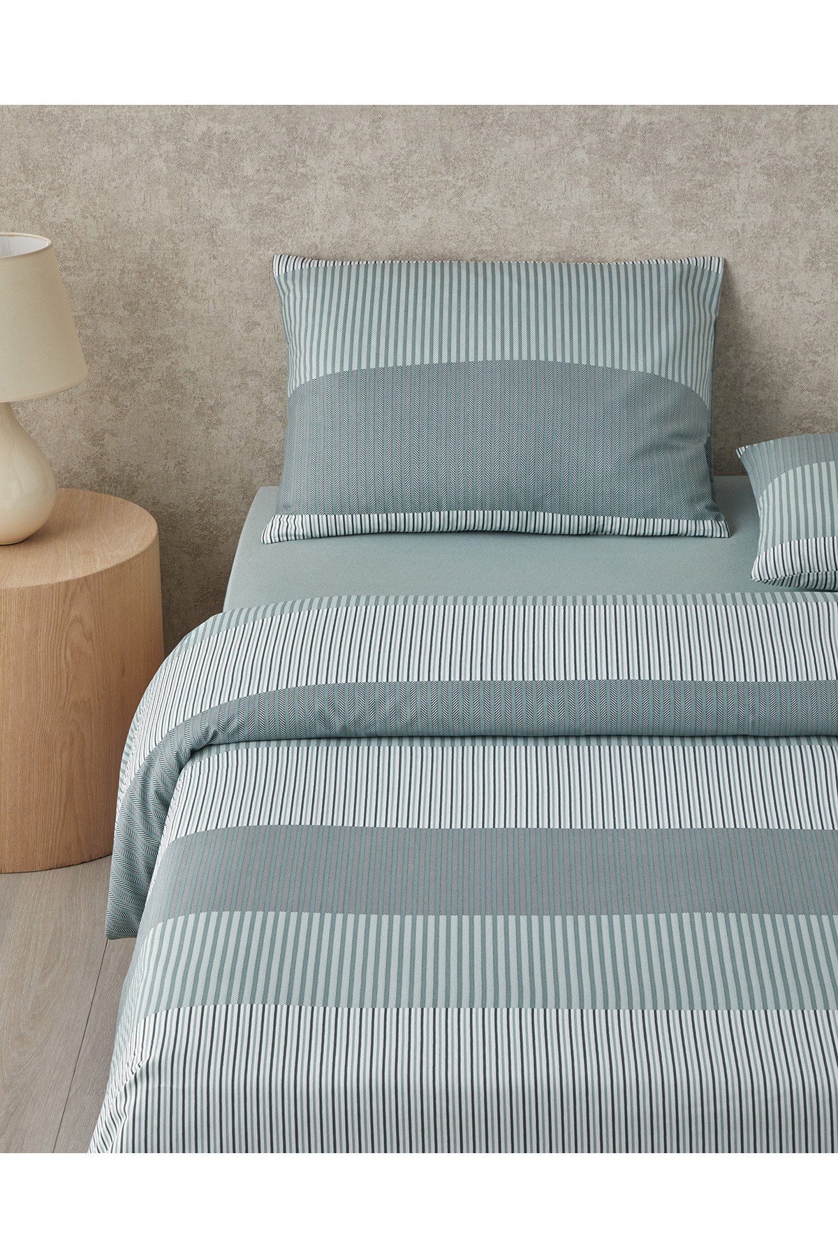 Modern Strip Kolay Ütülenir Çift Kişilik Nevresim Takımı 200x220 cm Yeşil