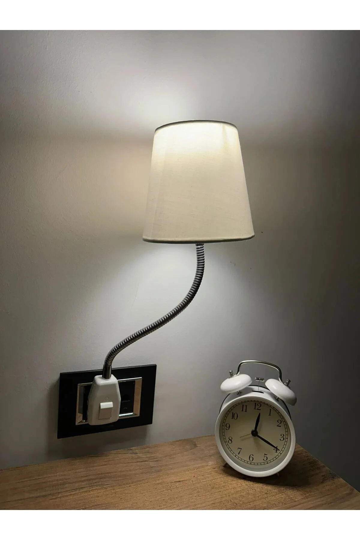 MEDA-LİGHT GECE-MASA-OKUMA IŞIĞI,LAMBASI SPRALLİ ANAHTARLI GECE LAMBASI-MASA LAMBASI DEKOR