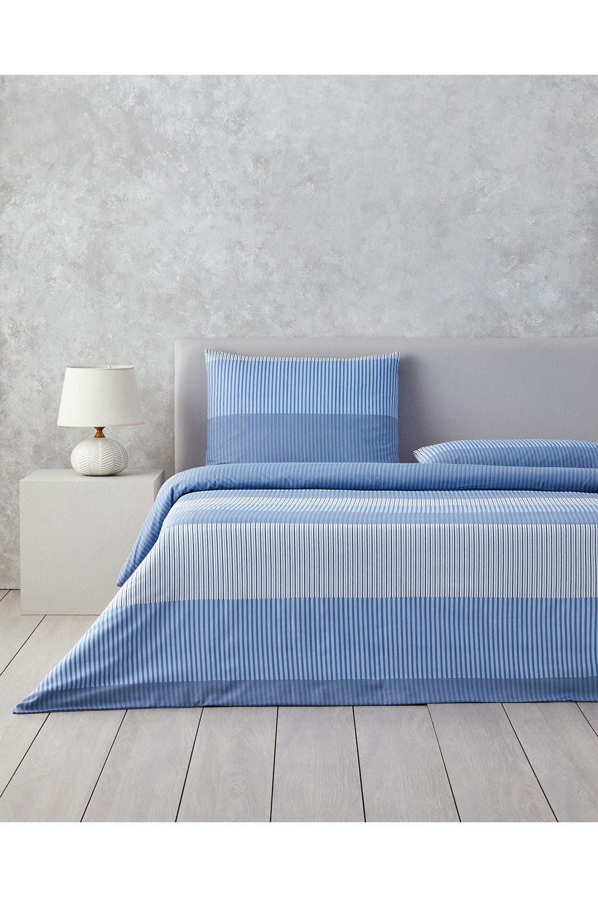 Modern Strip Kolay Ütülenir Çift Kişilik Nevresim Takımı 200x220 cm Mavi