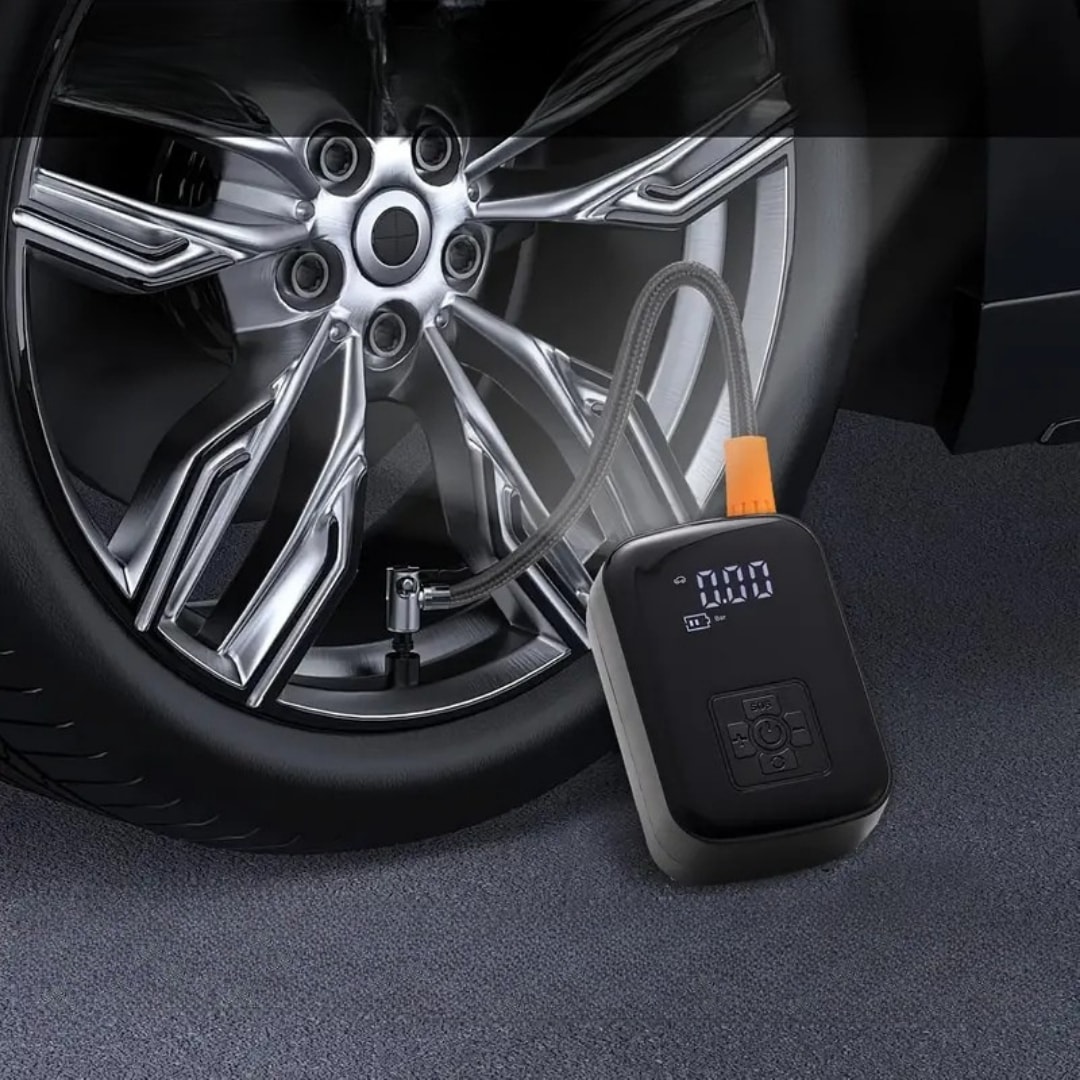 Hava Kompresörü, 150 Psı Dijital Göstergeli Oto Kompresör, Araba, Motosiklet, Bisiklet ve Top Için, Taşınabilir Şarjlı Kullanım, Fener Işığı, 4000 Mah Batarya, 3 Farklı Başlık (Psı,kpa,bar,kg/cm²)