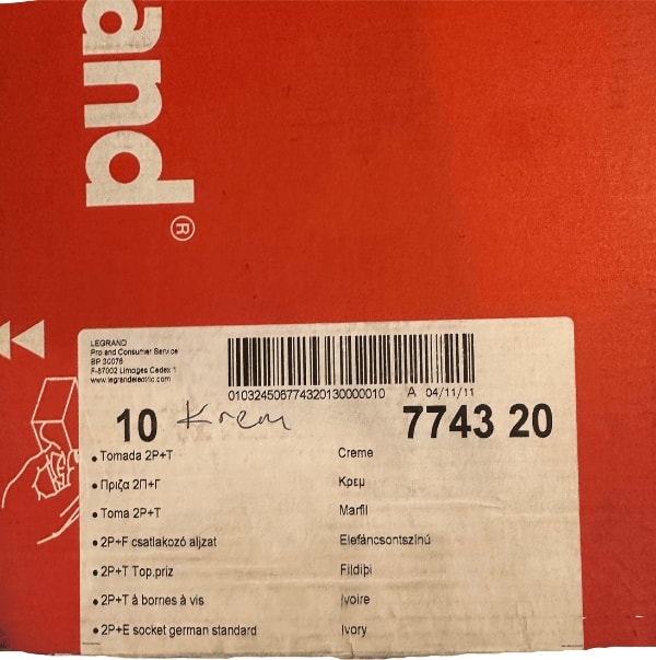 Valena 774320 Çoçuk Korumalı Topraklı Priz Krem Bej Çerçeve Dahil