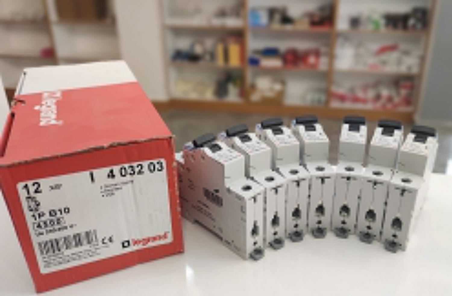 25A B Tipi 4,5ka Otomatik Sigorta