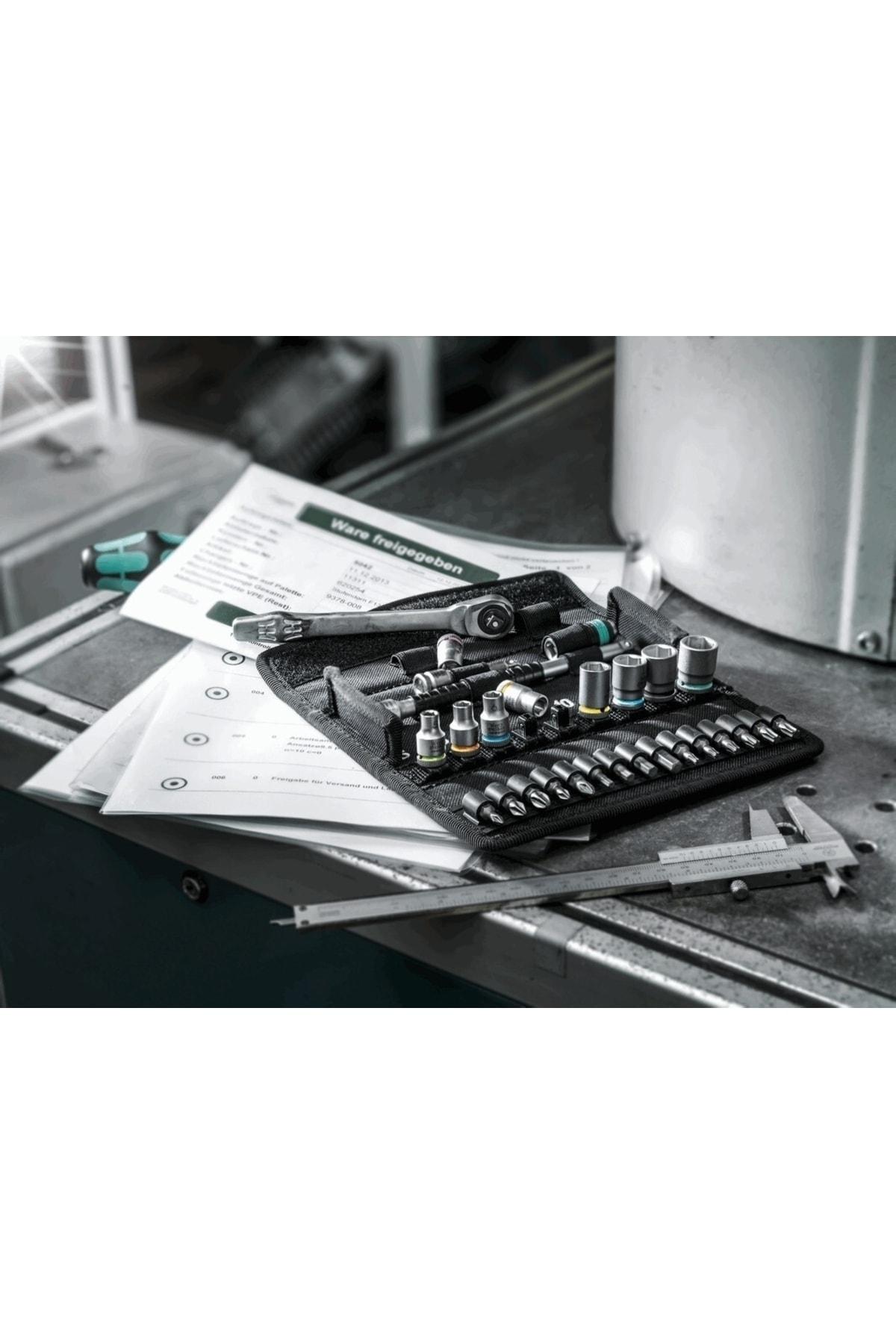 8003 A Zyklop Metal Cırcır 1/4" Sürücü 05004003001