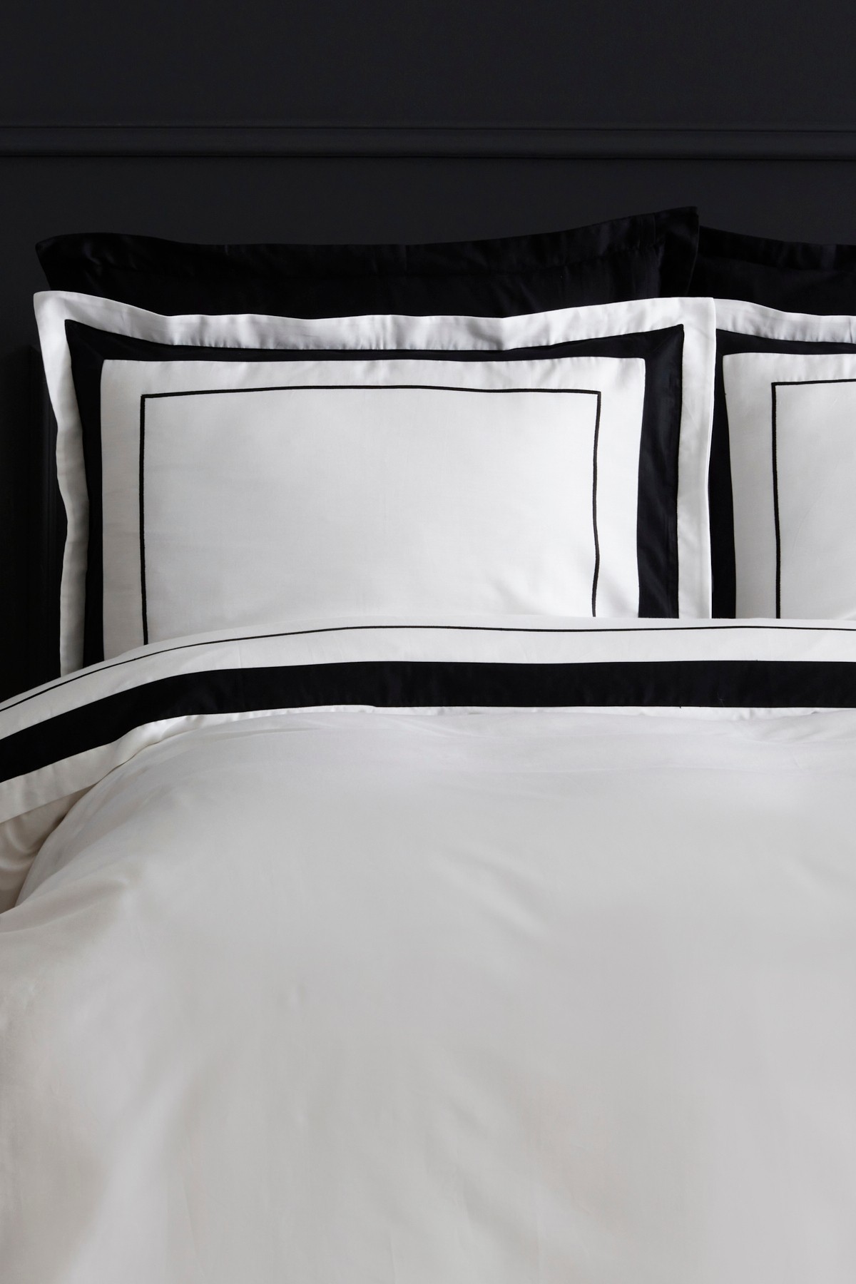 White Coll Charlotte Çift Kişilik Saten Nevresim Takımı Beyaz
