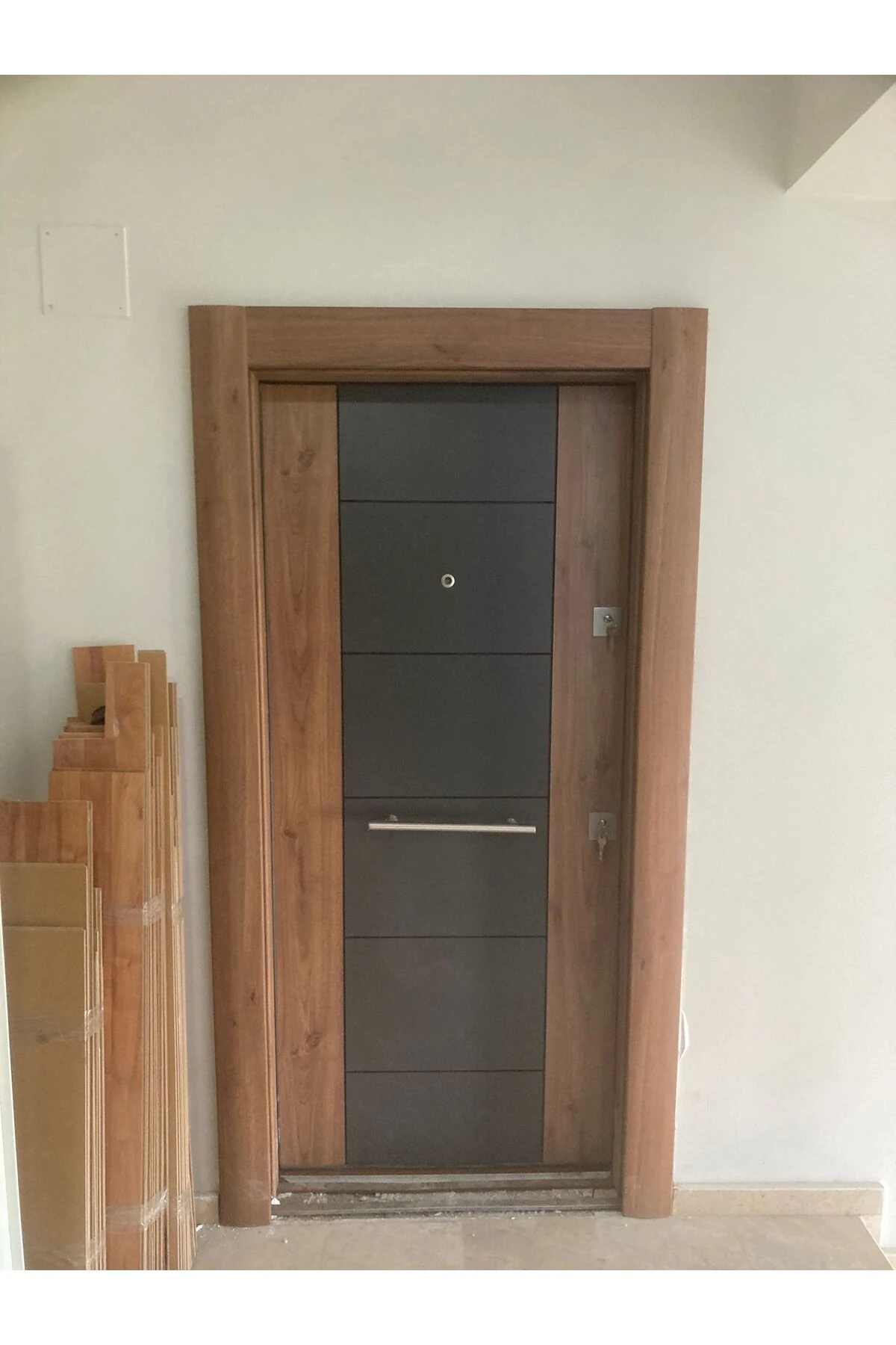 Antrasit Renk Çelik Kapı Kale Kilit Tırnaklı Sistem