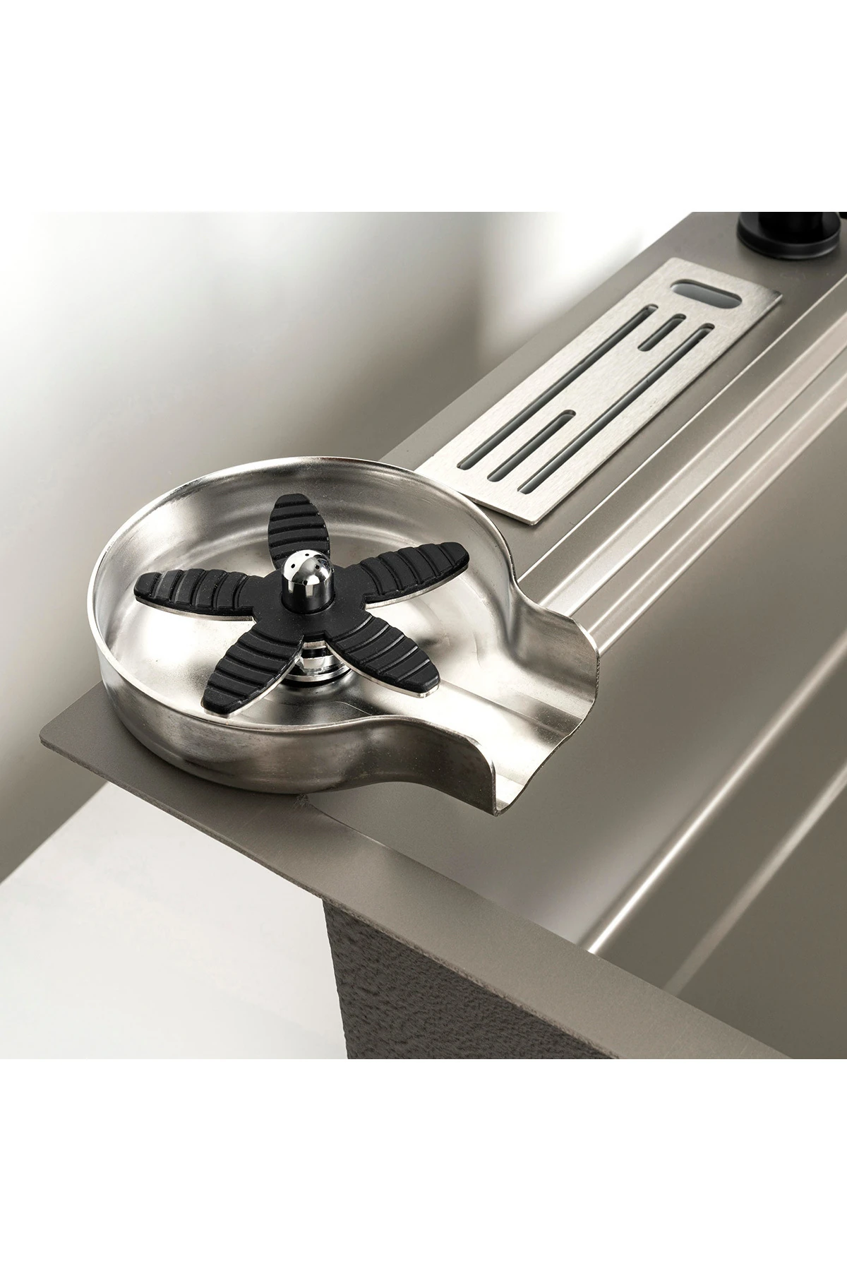 Paslanmaz Çelik Sus304 Teknolojik Akıllı Şalale Evye Seti 75x45cm 8 Fonksiyonlu Mutfak Evyesi