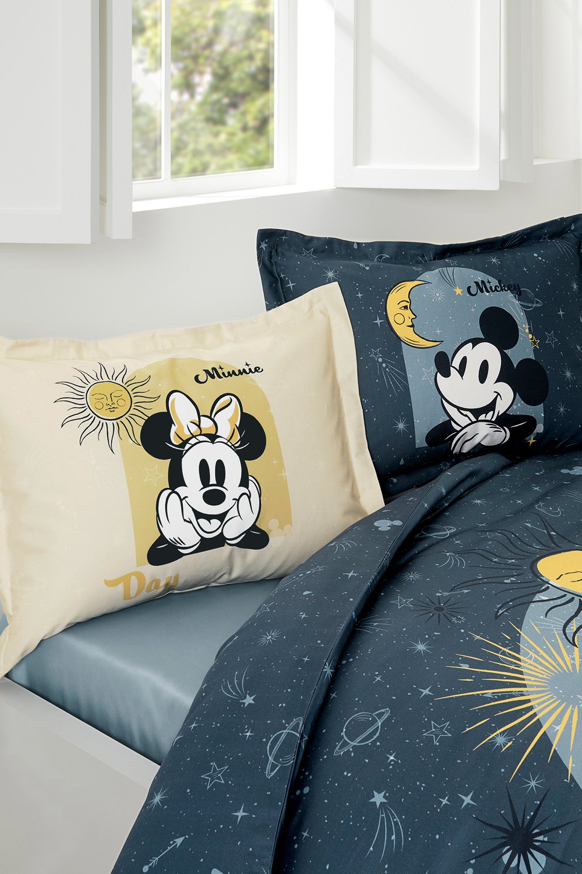 Mickey & Minnie Mouse Day Çift Kişilik Disney Lisanslı Lastikli Çarşaf Nevresim Takımı